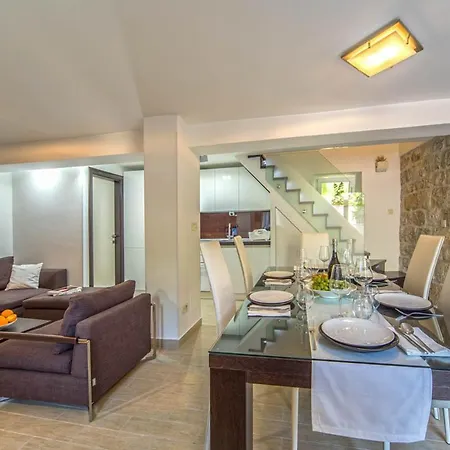 Stari Grad Sleeps 6 Vila Stari Grad (Hvar)
